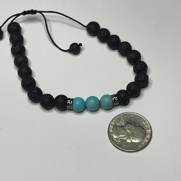 Petite black beaded bracelet jewelry adjustable length turquoise blue accent - Picture 6 of 12